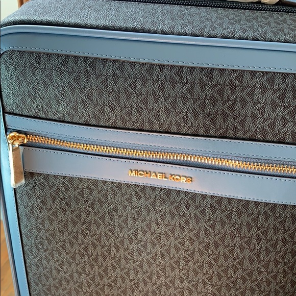 Michael Kors Carry On Trolley French Blue - Picture 2 of 7